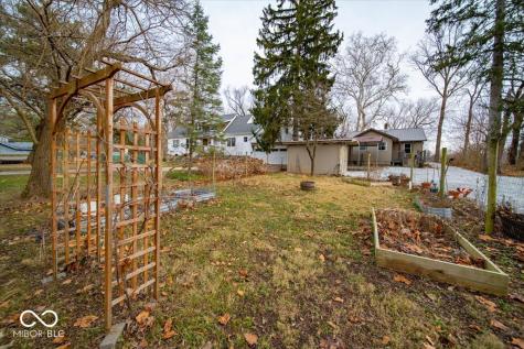 7929 White River Drive Indianapolis IN 46240