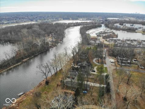 7929 White River Drive Indianapolis IN 46240