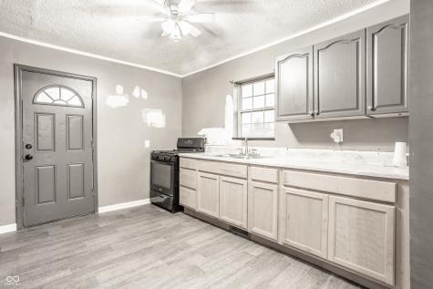 596 Christian Avenue Noblesville IN 46060