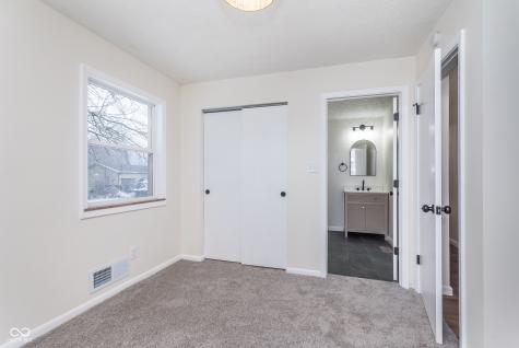 5335 Ashbourne Lane Indianapolis IN 46226