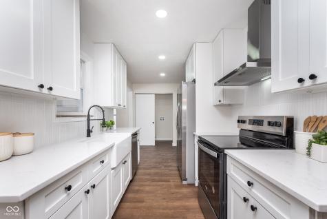 5335 Ashbourne Lane Indianapolis IN 46226