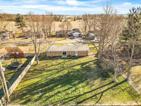 652 N Dellasburg Road Columbus IN 47203