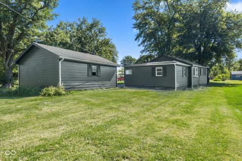 4986 Adkins Street Columbus IN 47201