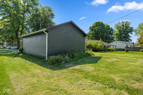 4986 Adkins Street Columbus IN 47201