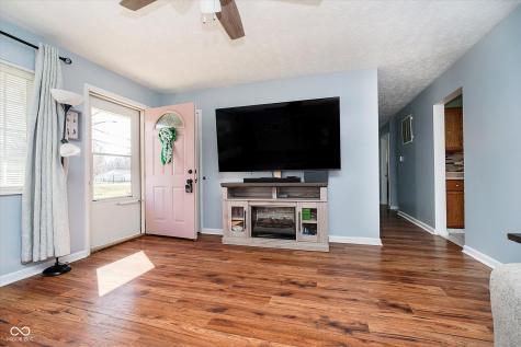 348 W Stop 11 Road Indianapolis IN 46217