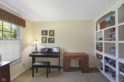 5222 Mchenry Lane Indianapolis IN 46228