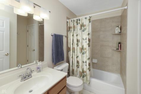 5222 Mchenry Lane Indianapolis IN 46228