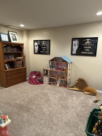 2265 Mossy Creek Avon IN 46123