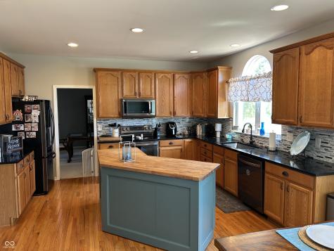 2265 Mossy Creek Avon IN 46123