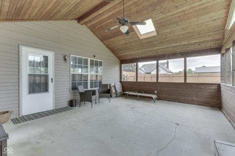 7556 Gunyon Court Indianapolis IN 46237