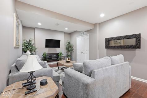 12971 Pinner Avenue Fishers IN 46037