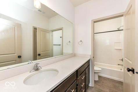 1039 Valentine Lane Carmel IN 46032