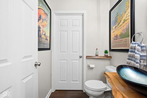 8287 Falkirk Drive Avon IN 46123