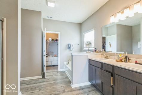 1758 Pelham Drive Greenwood IN 46143
