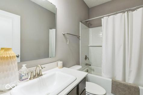 1758 Pelham Drive Greenwood IN 46143