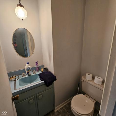 302 East Drive Connersville IN 47331