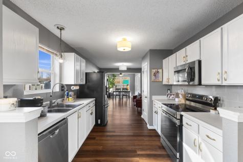 3190 Parkview Drive Columbus IN 47201