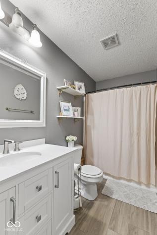 3190 Parkview Drive Columbus IN 47201