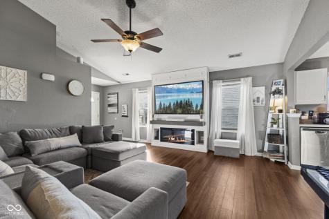 3190 Parkview Drive Columbus IN 47201