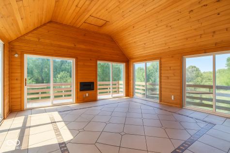 9471 N 675 W Fairland IN 46126