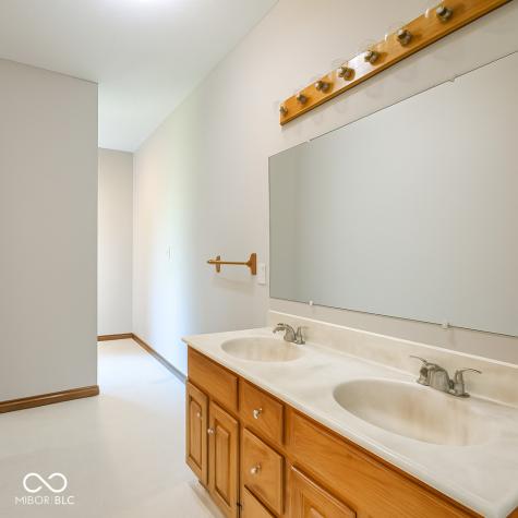 9471 N 675 W Fairland IN 46126