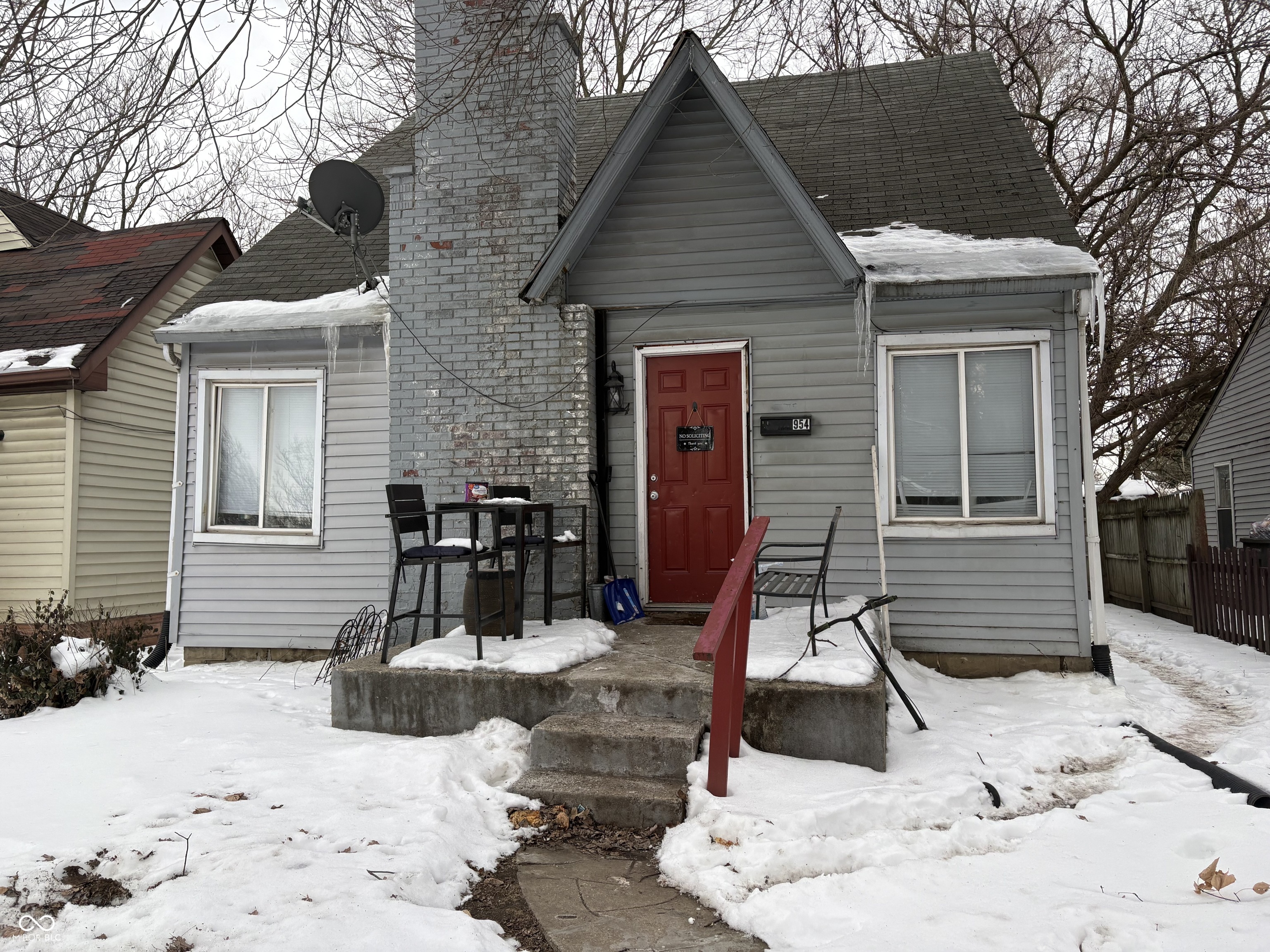 954 N Pershing Avenue Indianapolis IN 46222
