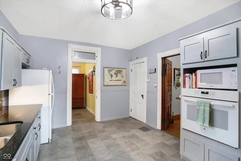 1542 Woodlawn Avenue Indianapolis IN 46203