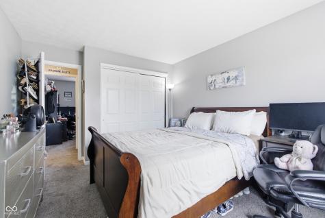 190 Springwood Drive Avon IN 46123