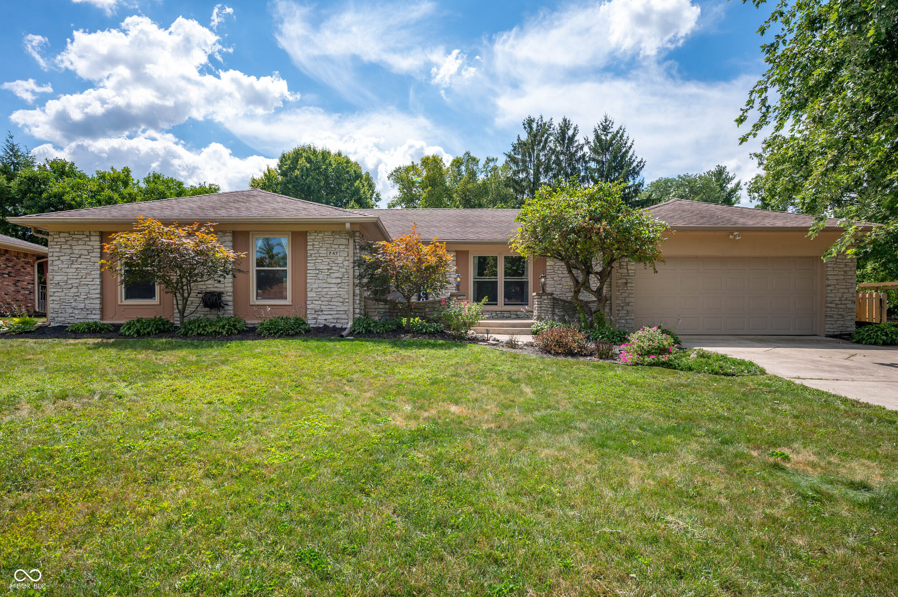 747 Yosemite Drive Indianapolis IN 46217