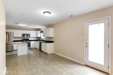 8641 Baypointe Drive Avon IN 46123