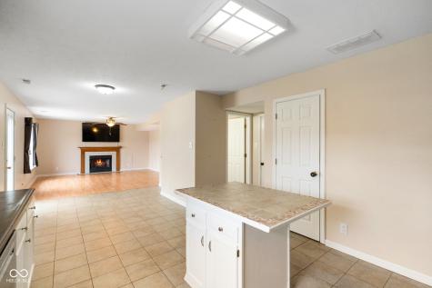 8641 Baypointe Drive Avon IN 46123