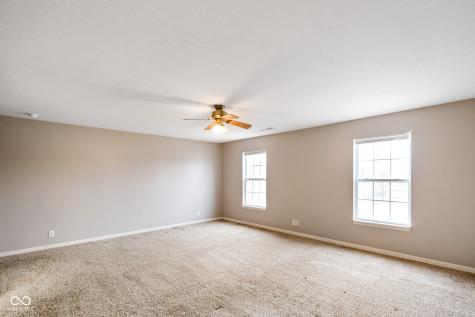 8641 Baypointe Drive Avon IN 46123