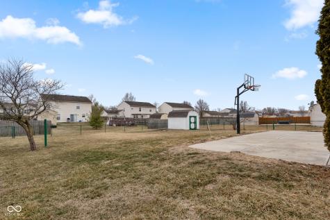 8641 Baypointe Drive Avon IN 46123