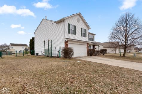 8641 Baypointe Drive Avon IN 46123