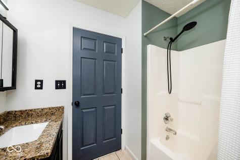 828 Cottage Avenue Indianapolis IN 46203