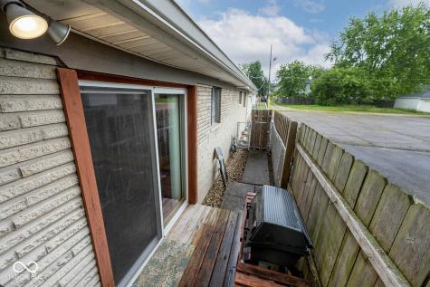828 Cottage Avenue Indianapolis IN 46203