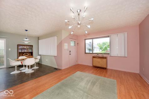828 Cottage Avenue Indianapolis IN 46203