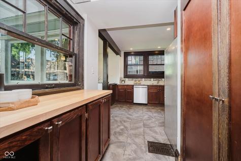 3246 N New Jersey Street Indianapolis IN 46205