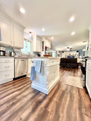 11302 Peacock Drive Indianapolis IN 46236