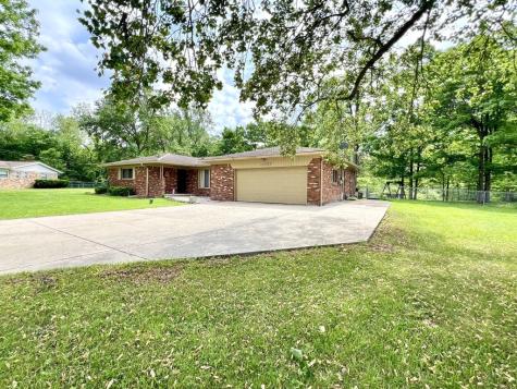 11302 Peacock Drive Indianapolis IN 46236