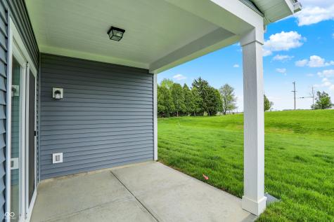 1633 Clover Crossing Drive Greenfield IN 46140