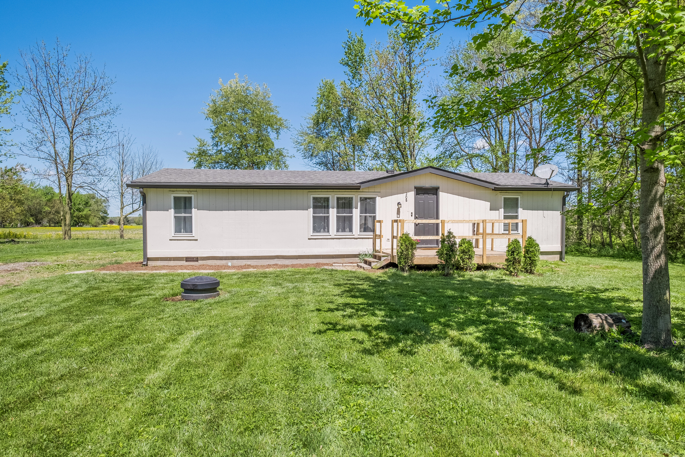 208 Oak Street Advance IN 46102