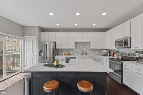 9542 Oakley Drive Indianapolis IN 46260