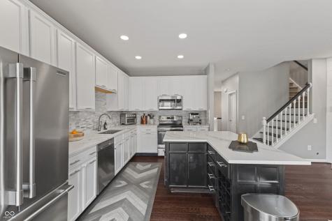 9542 Oakley Drive Indianapolis IN 46260