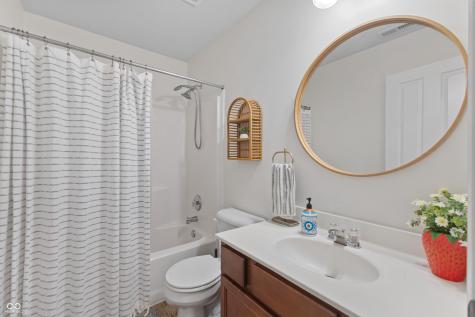 9542 Oakley Drive Indianapolis IN 46260