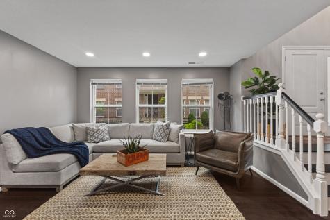 9542 Oakley Drive Indianapolis IN 46260