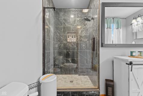 990 Wilson Way Franklin IN 46131