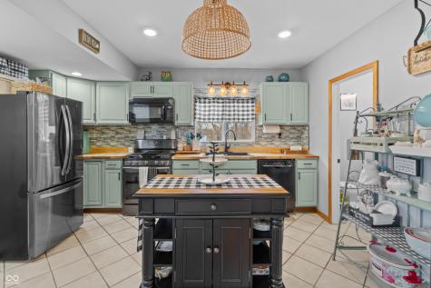 990 Wilson Way Franklin IN 46131