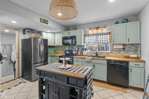 990 Wilson Way Franklin IN 46131