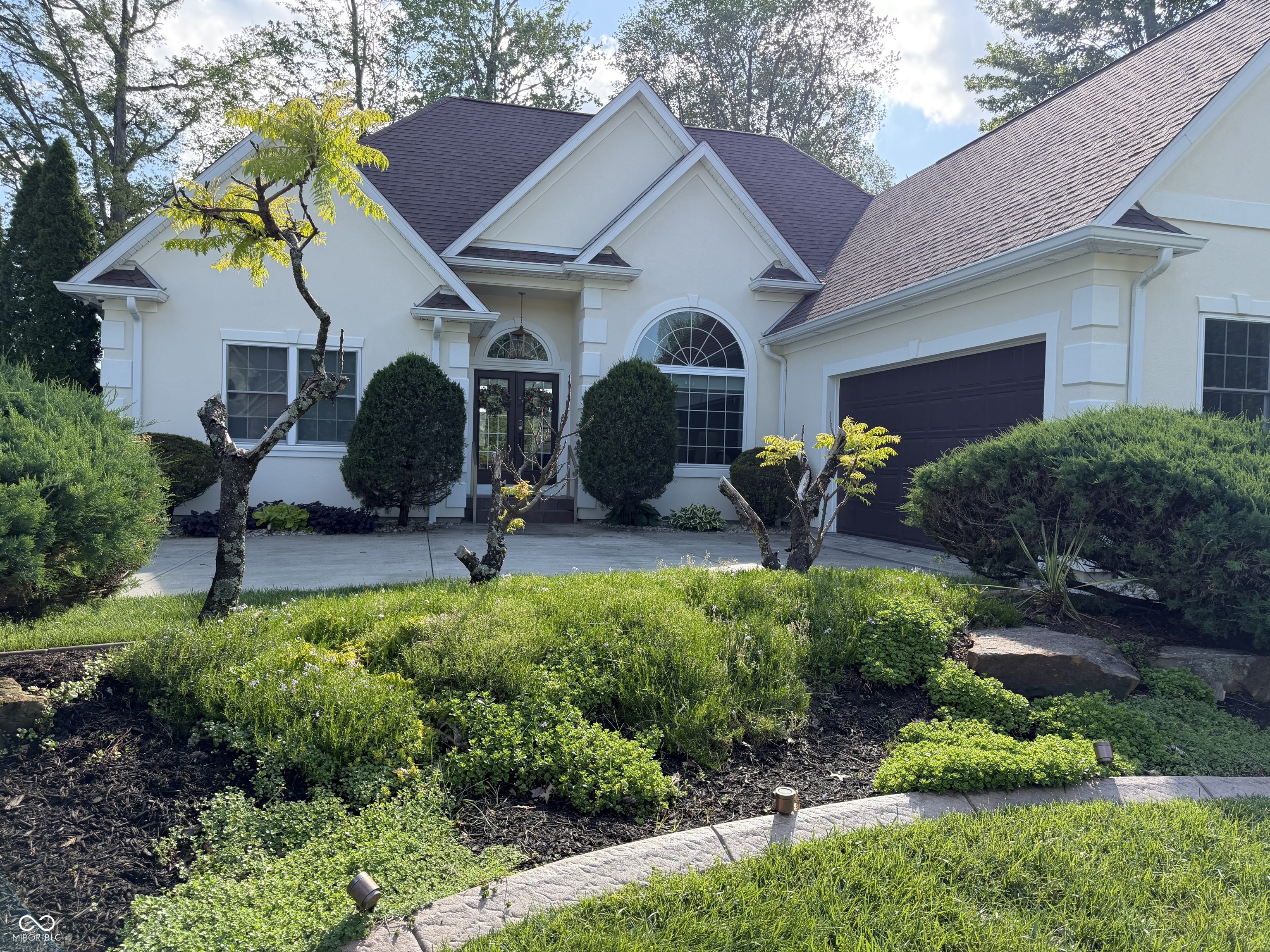 355 Woodside Court Batesville IN 47006